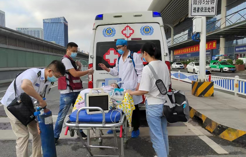 交口县救护车出租公司